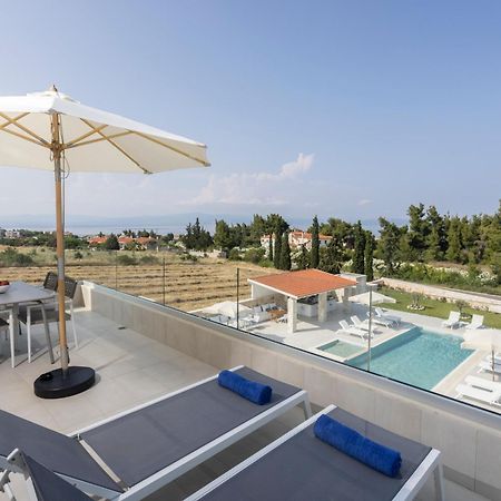 Anna Mare Luxury Apartments Áfitos Extérieur photo