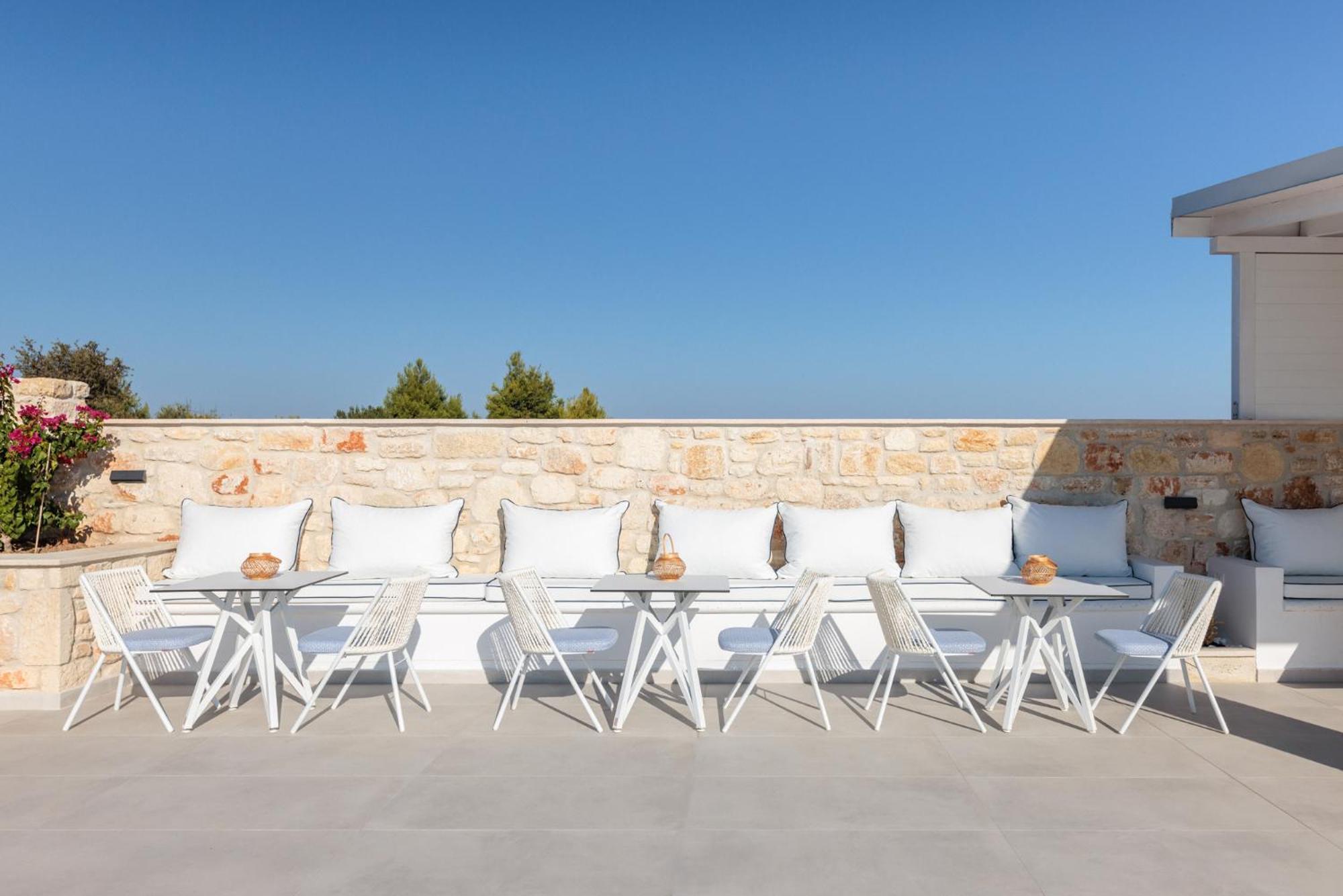 Anna Mare Luxury Apartments Áfitos Extérieur photo