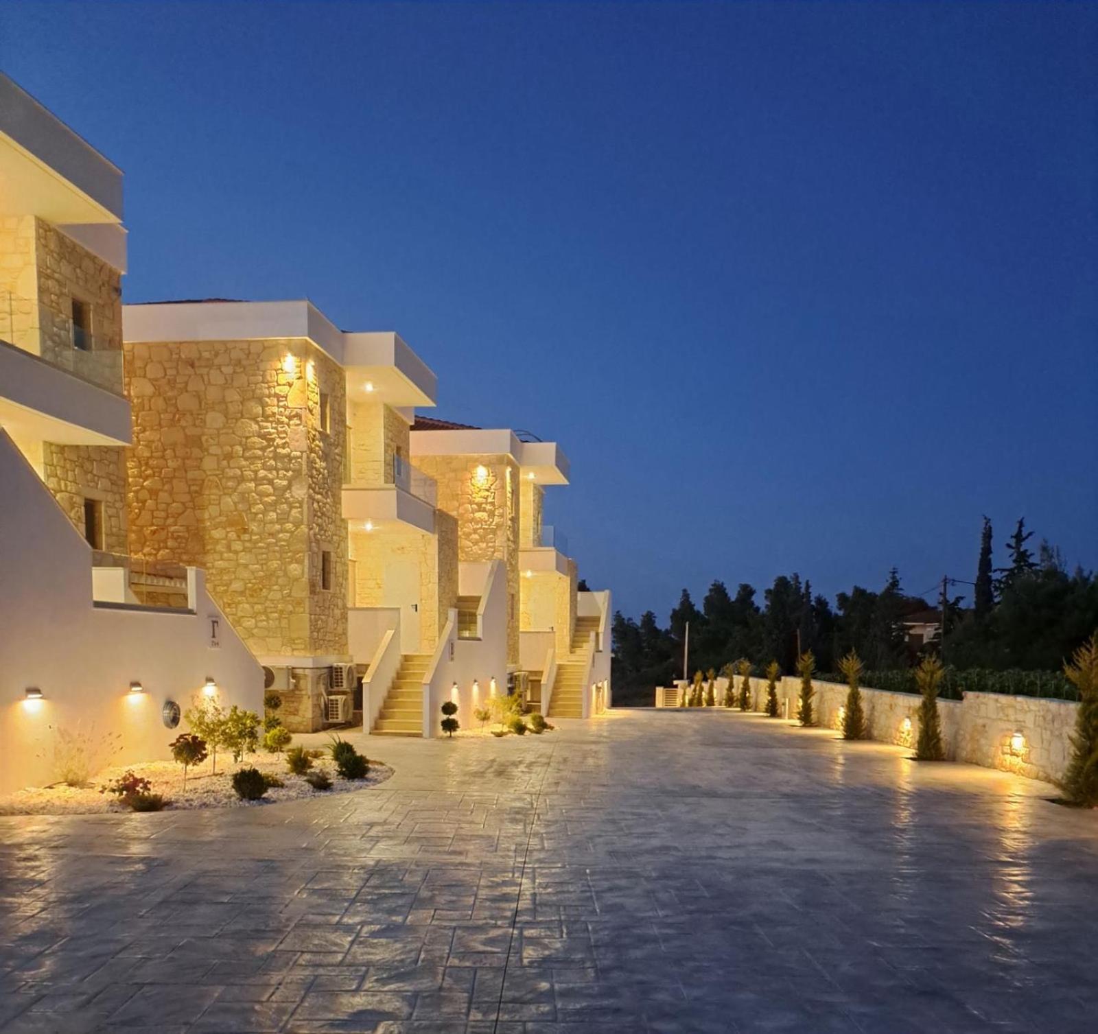 Anna Mare Luxury Apartments Áfitos Extérieur photo
